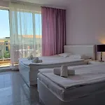 Admiral Plaza Premium Apartament