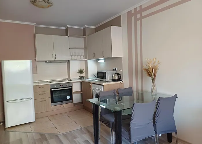 Admiral Plaza Premium Διαμέρισμα *