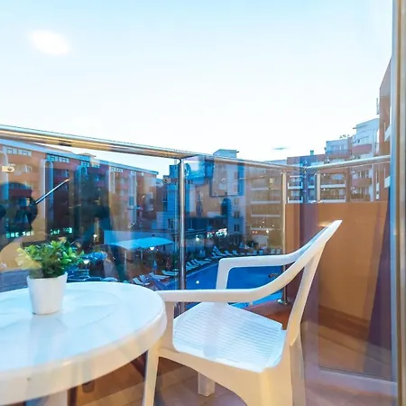 In Admiral Plaza Appartement