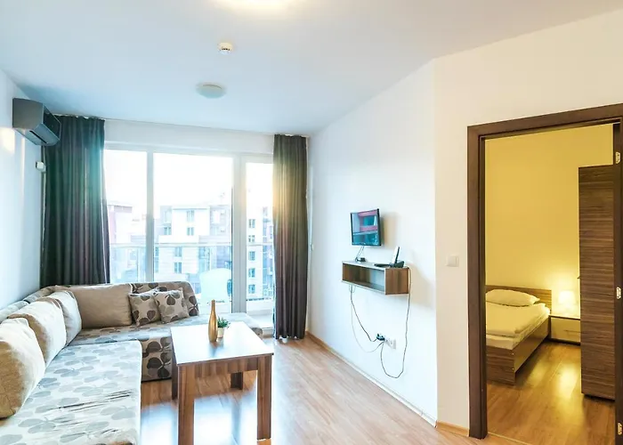 Admiral Plaza Premium * Slăntjev Brjag