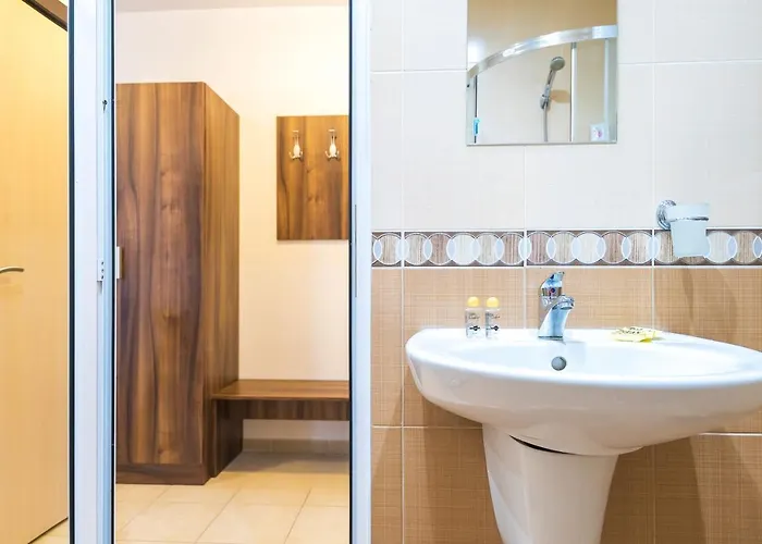 Admiral Plaza Premium Lägenhet