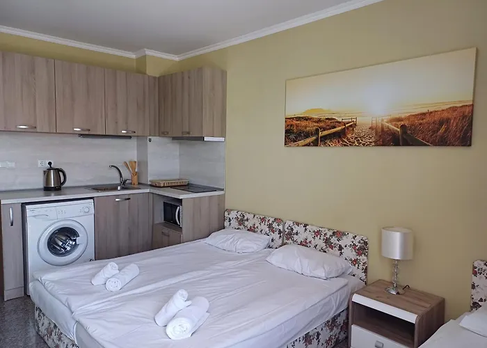 Admiral Plaza Premium Slăntjev Brjag